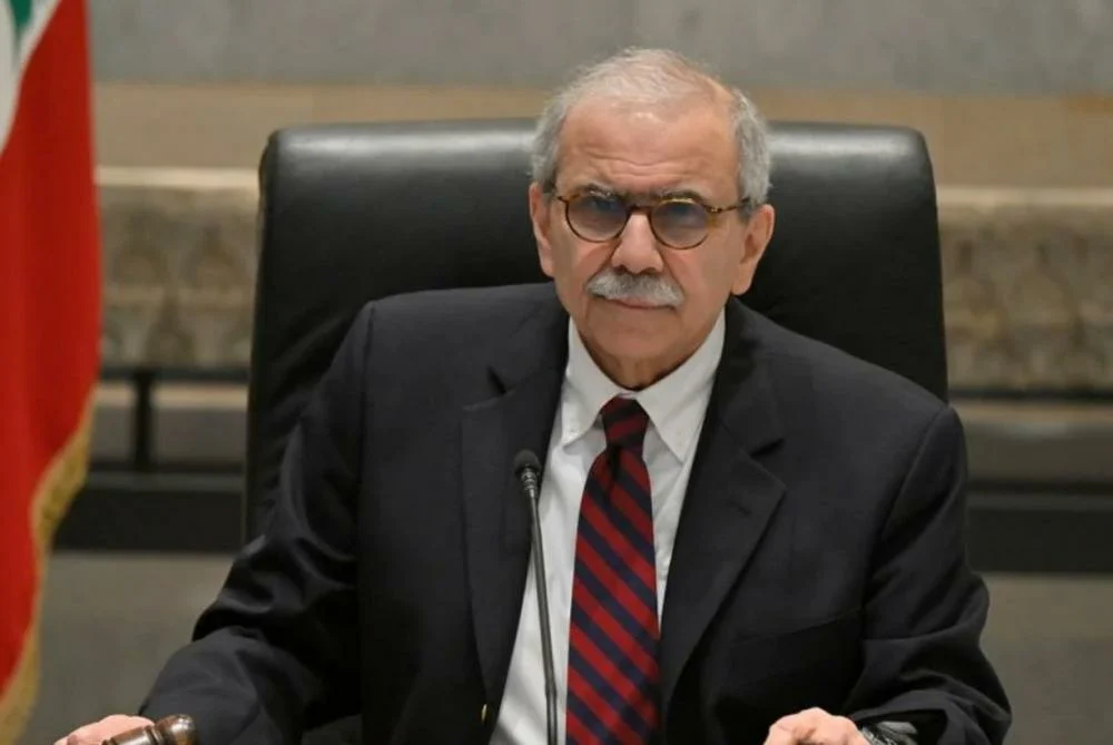 نوّاف سلام كرة الانتخابات في ملعب النواب… وأحذر من مغامرة جديدة