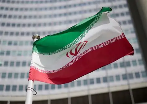 علم إيران
